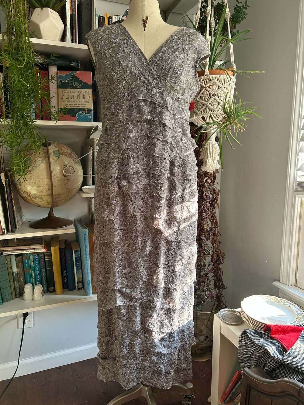 Jessica Howard Lace Dress Size 12 Gray Metallic Tiered Maxi Evening Gown